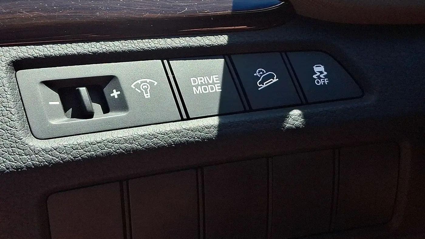2019 Hyundai SANTA FE XL SE