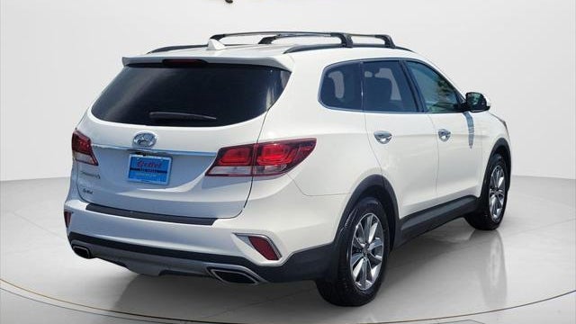 2017 Hyundai SANTA FE SE