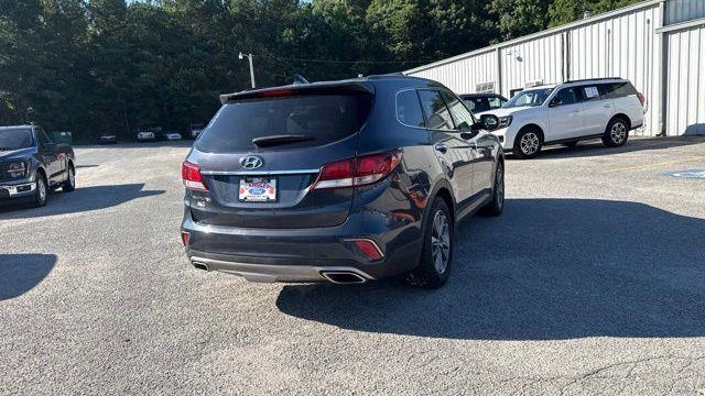 2017 Hyundai SANTA FE SE