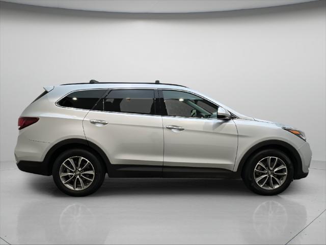 2017 Hyundai Santa Fe - $14,500