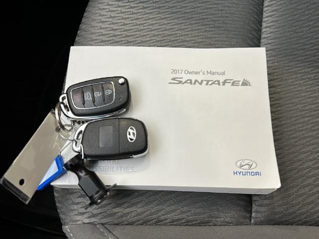 2017 Hyundai Santa Fe - $14,500