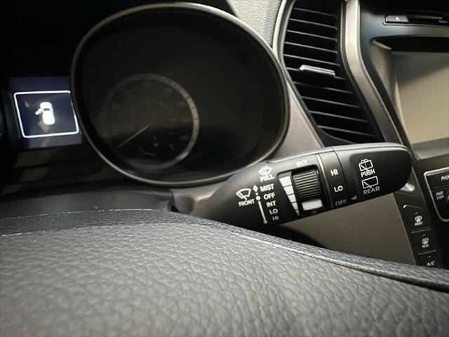 2017 Hyundai Santa Fe - $14,500