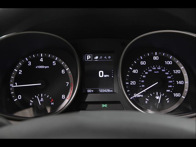 2017 Hyundai Santa Fe - $9,948