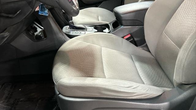 2016 Hyundai SANTA FE SE