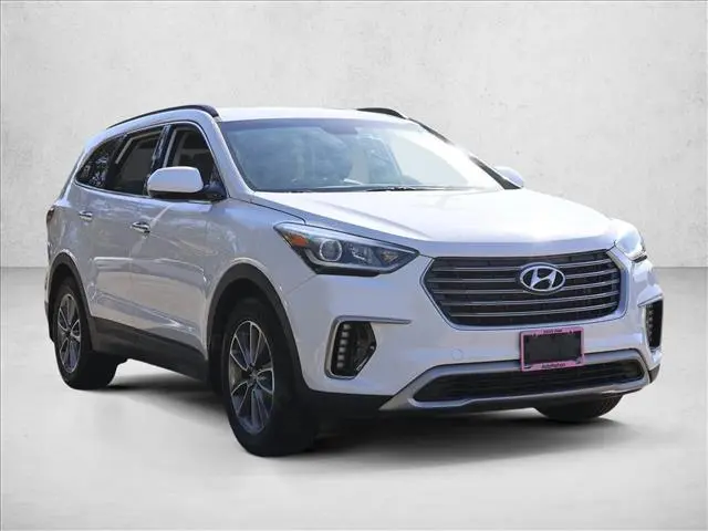 2018 Hyundai Santa Fe - $15,486