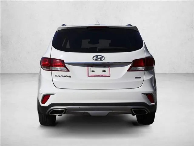 2018 Hyundai Santa Fe - $15,486