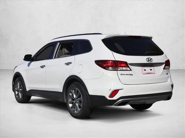 2018 Hyundai Santa Fe - $15,486