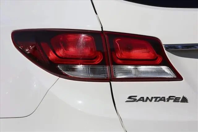 2018 Hyundai Santa Fe - $15,486