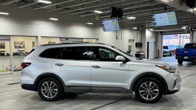 2017 Hyundai SANTA FE SE