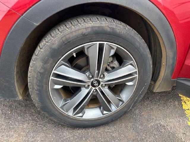 2015 Hyundai Santa Fe - $17,995