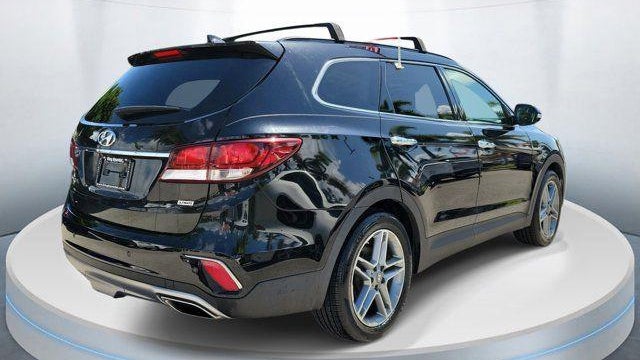 2017 Hyundai SANTA FE SE Ultimate