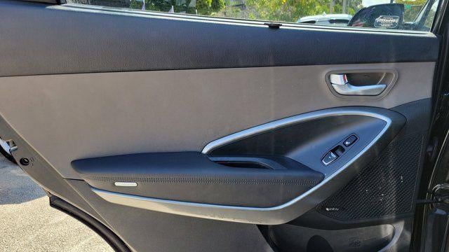 2017 Hyundai SANTA FE SE Ultimate