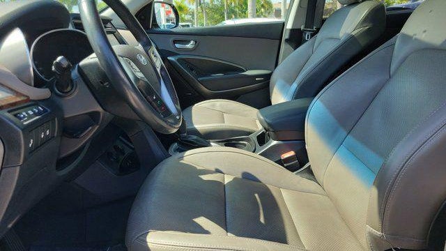 2017 Hyundai SANTA FE SE Ultimate