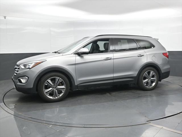 2015 Hyundai Santa Fe - $13,050