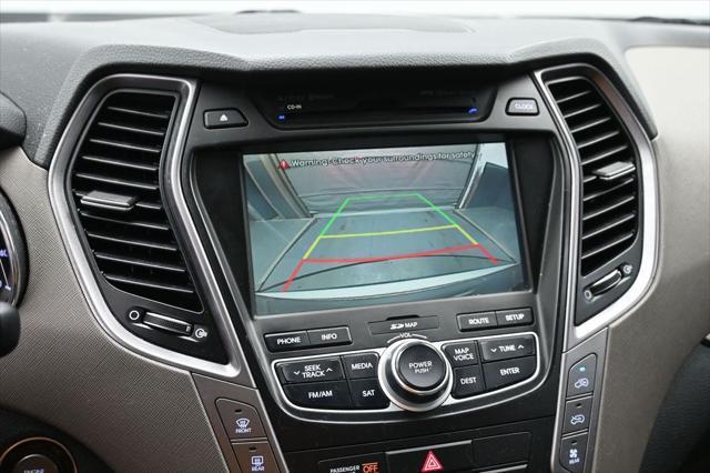 2015 Hyundai Santa Fe - $13,050