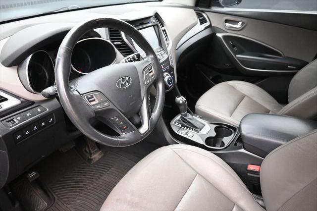 2015 Hyundai Santa Fe - $13,050
