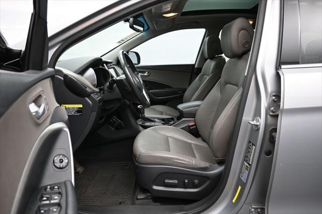 2015 Hyundai Santa Fe - $13,050