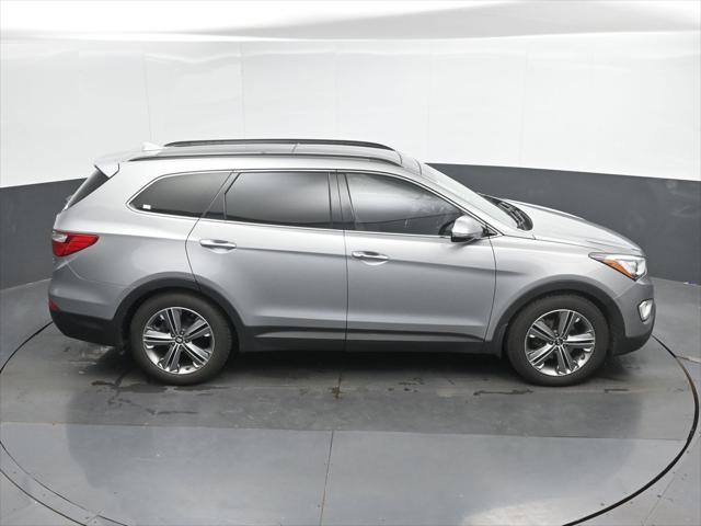 2015 Hyundai Santa Fe - $13,050