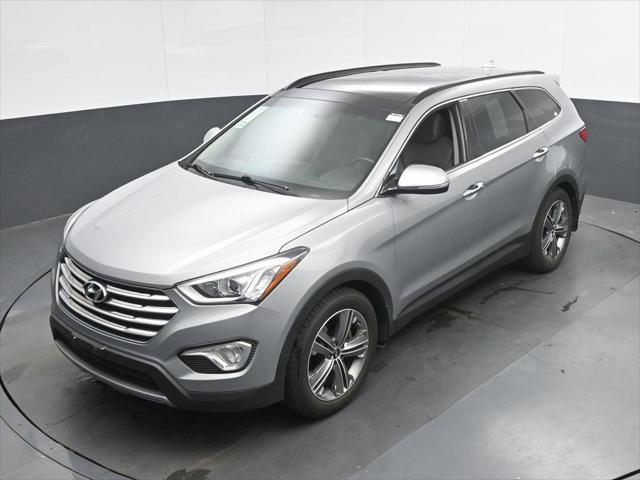 2015 Hyundai Santa Fe - $13,050