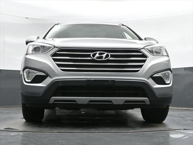 2015 Hyundai Santa Fe - $13,050