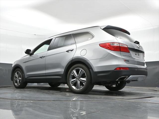 2015 Hyundai Santa Fe - $13,050
