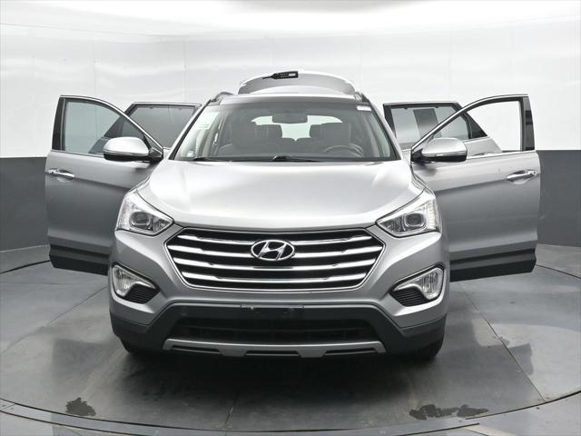 2015 Hyundai Santa Fe - $13,050