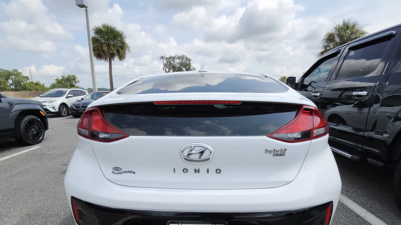 2017 Hyundai IONIQ Hybrid Blue