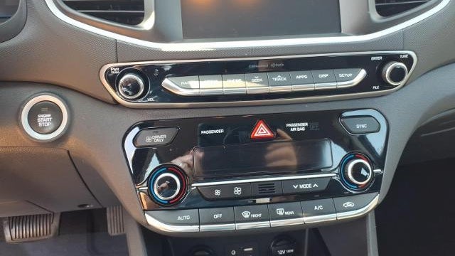 2018 Hyundai IONIQ Hybrid Blue
