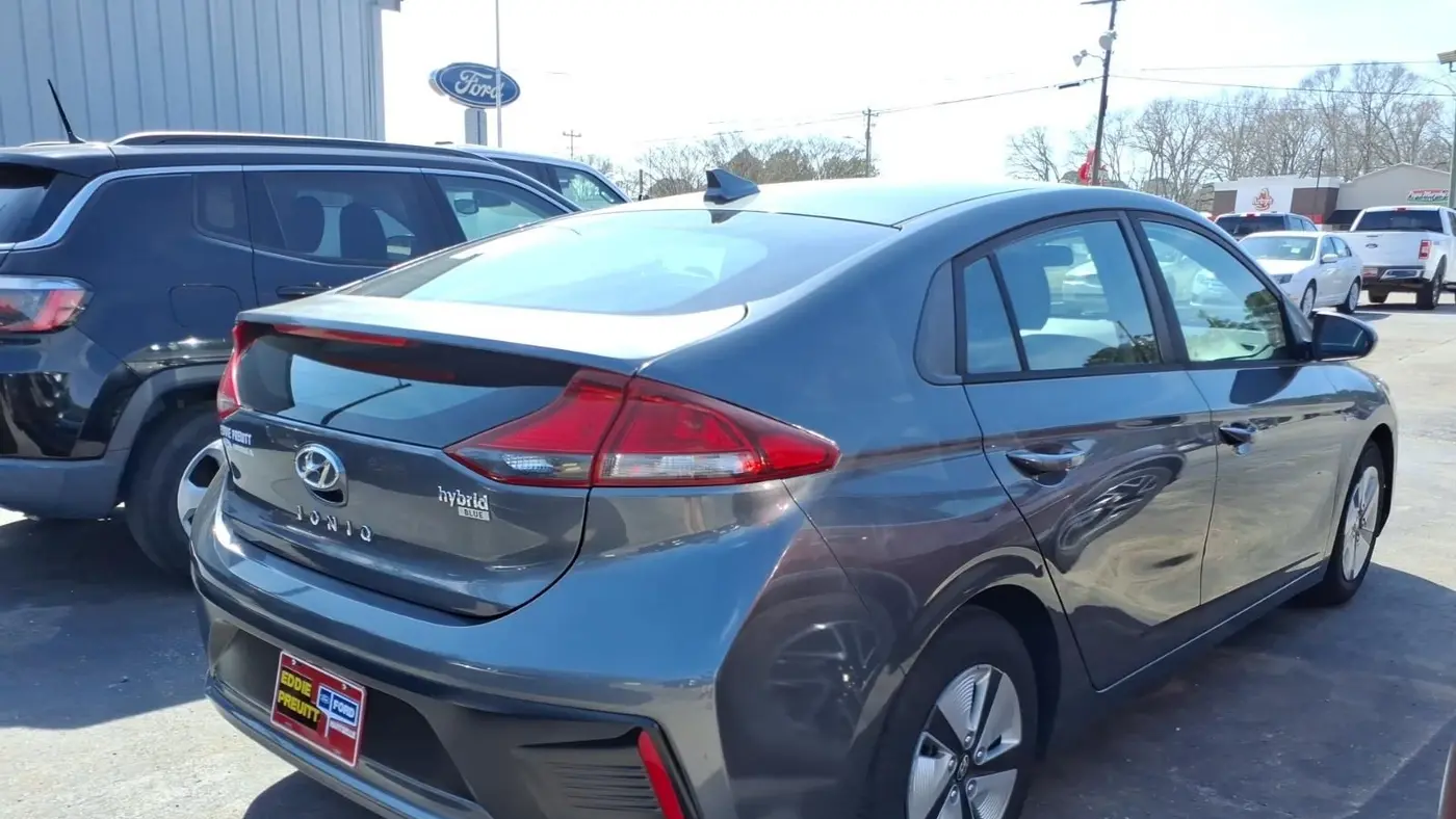 2018 Hyundai IONIQ Hybrid Blue