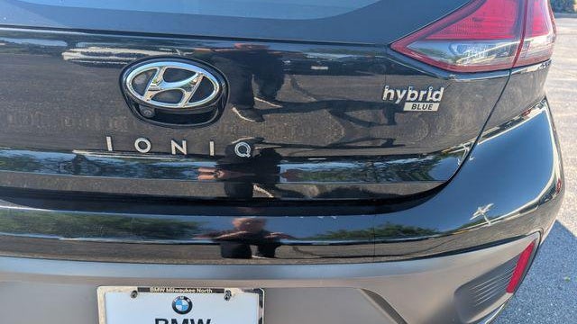 2020 Hyundai IONIQ Hybrid Blue
