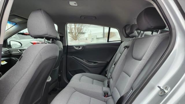 2021 Hyundai IONIQ Plug-in Hybrid SE