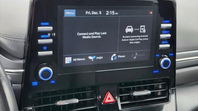 2021 Hyundai IONIQ Plug-in Hybrid SE