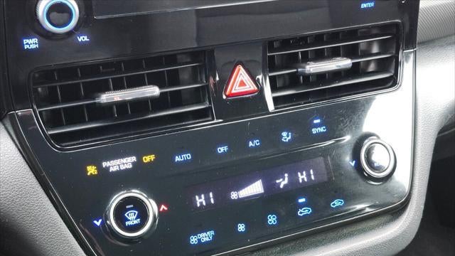 2021 Hyundai IONIQ Plug-in Hybrid SE