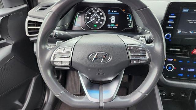 2021 Hyundai IONIQ Plug-in Hybrid SE