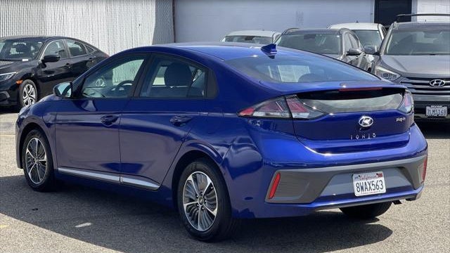 2021 Hyundai IONIQ Plug-in Hybrid SE