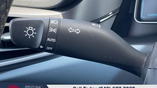 2021 Hyundai IONIQ Plug-in Hybrid SE