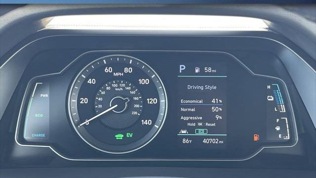 2021 Hyundai IONIQ Plug-in Hybrid SE
