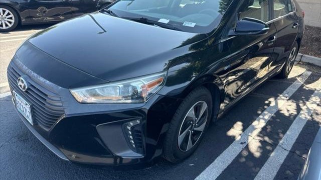 2017 Hyundai IONIQ Hybrid SEL