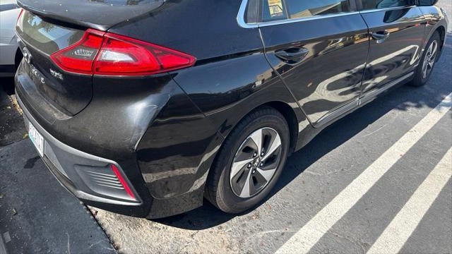 2017 Hyundai IONIQ Hybrid SEL