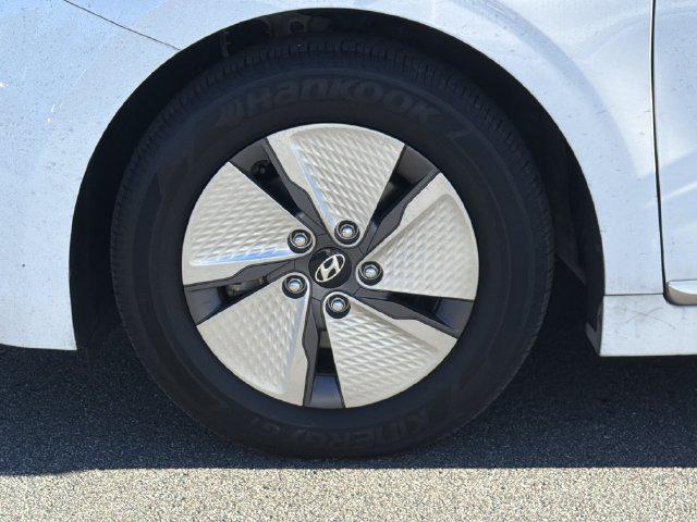 2021 Hyundai Ioniq - $16,974