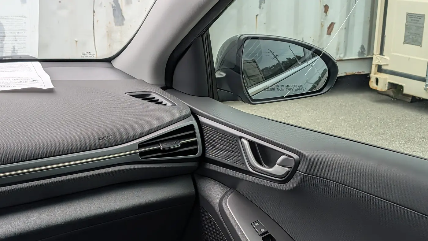 2022 Hyundai IONIQ Hybrid SE