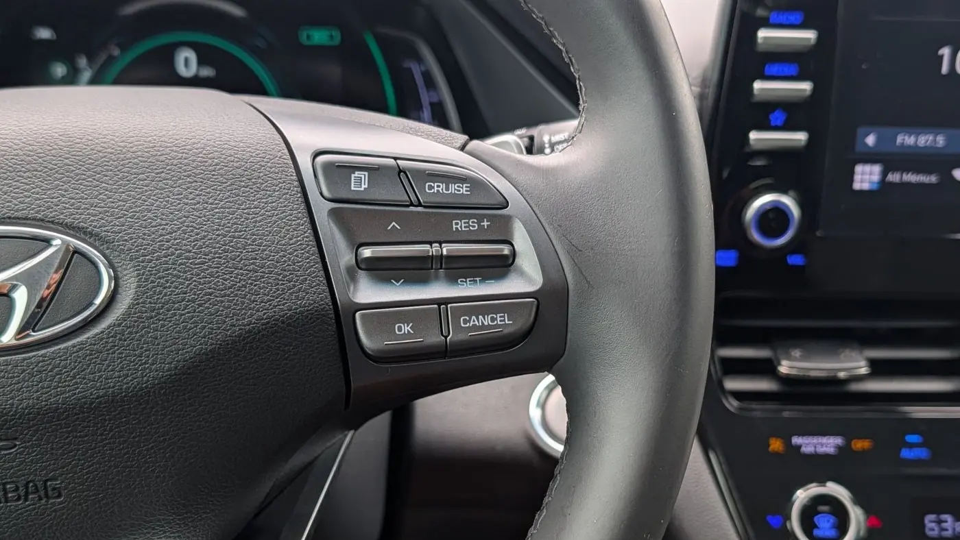 2022 Hyundai IONIQ Hybrid SE