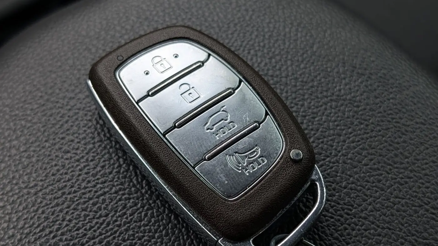 2022 Hyundai IONIQ Hybrid SE