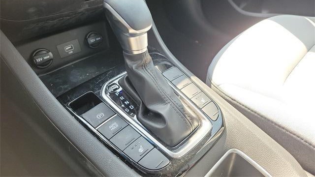 2022 Hyundai IONIQ Hybrid SE