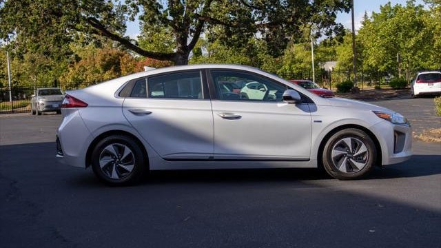 2018 Hyundai IONIQ Hybrid SEL
