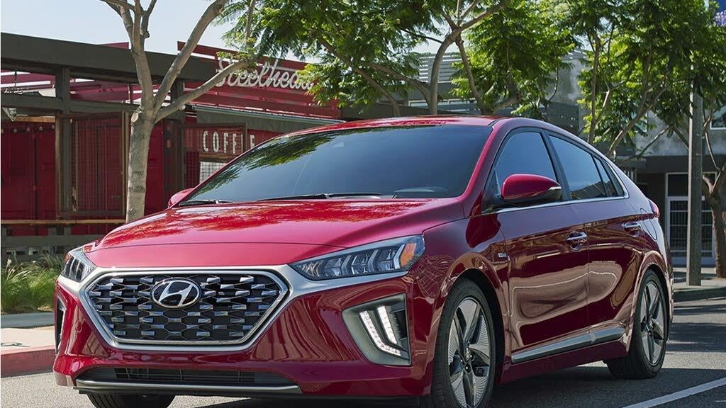 Preowned 2020 Hyundai IONIQ Hybrid SE for Sale