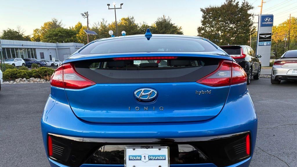 2017 Hyundai IONIQ Hybrid SEL