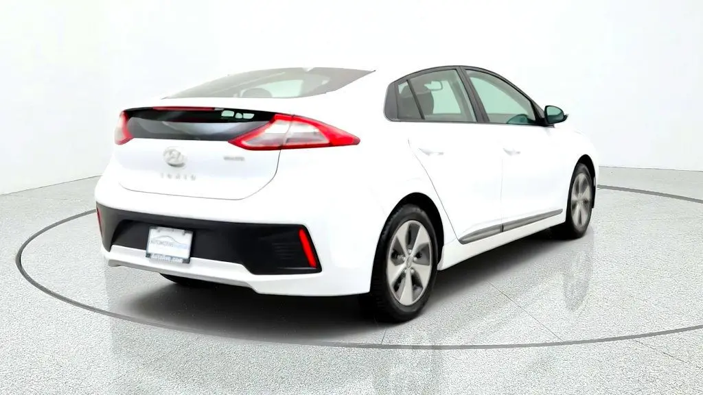 2019 Hyundai Ioniq - $8,995