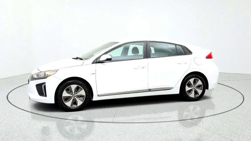 2019 Hyundai Ioniq - $8,995