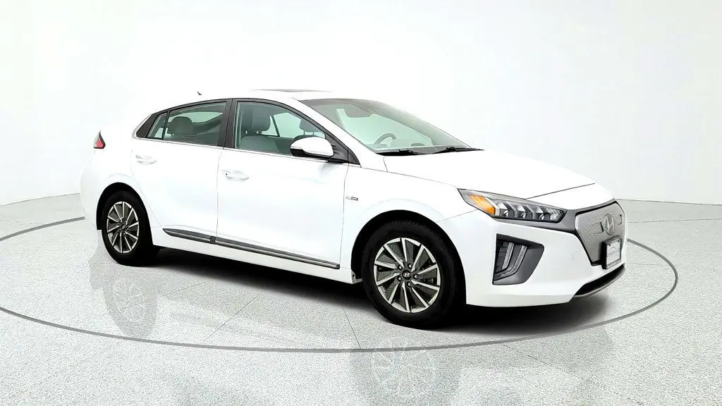 2020 Hyundai Ioniq - $12,995